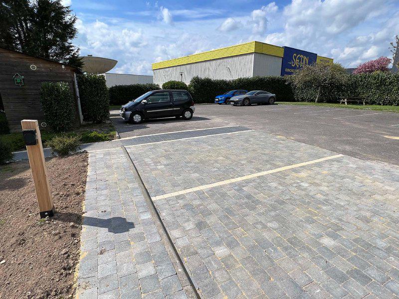 B7CE43B90BB1C4DF57354819D4D2F444