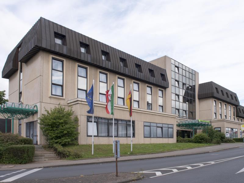 B515402CE2976E1AC7F5EB4B81020B62