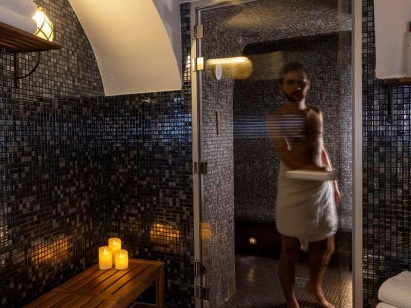 2357682F7014A8318B5F0B9E924E0242