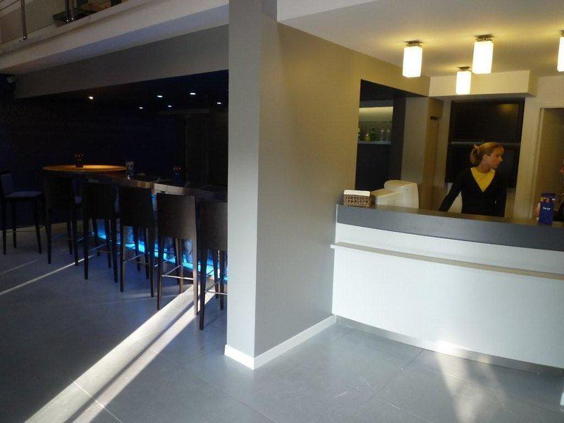 4A6F94AEF8D1AD8F5C1D6312A685D7CC