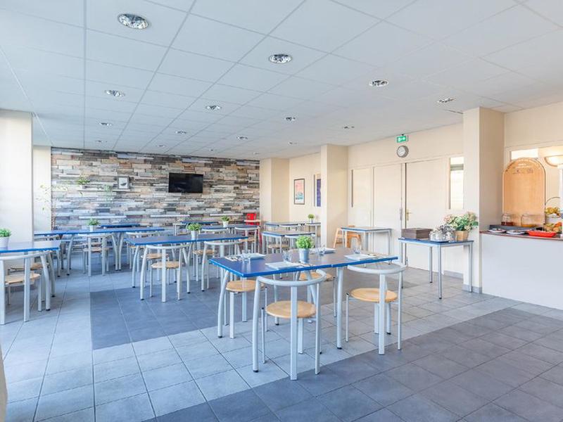 DE60ED40EE51DA3A3C4F3E5B02F8463B