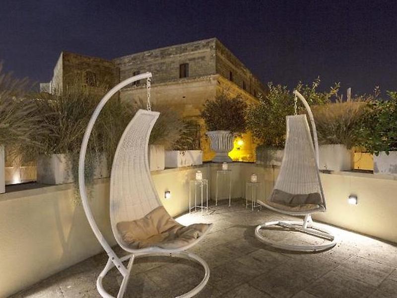 CBD378F22966656BF6C22EE42255D925