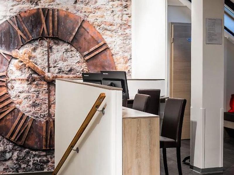 E22AF1960A0BE48C644056A4E528007C