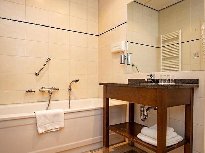 8F00375C559B789AE2D656FF0F8ABBE5