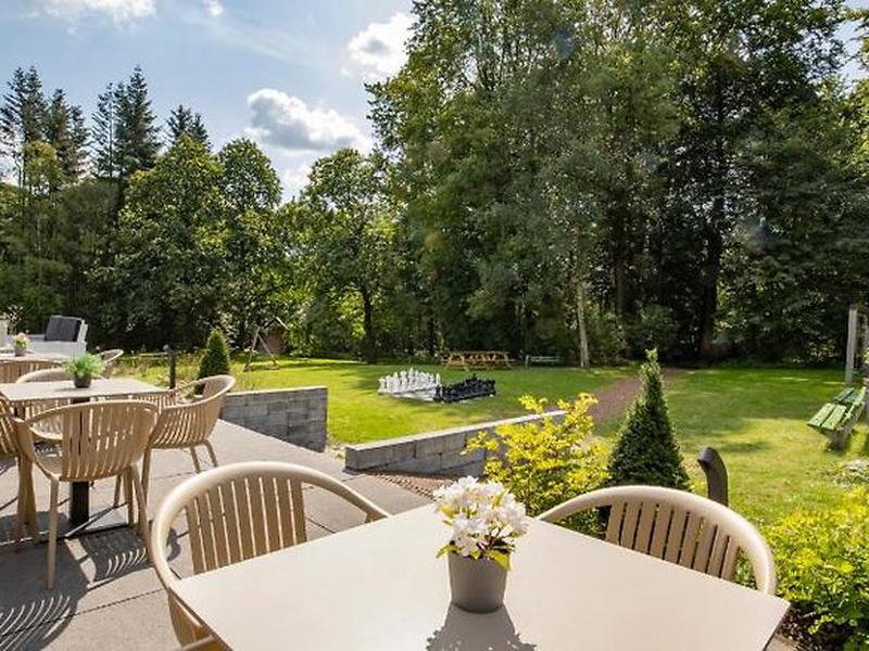 8A6874E65FAF431F3441EB114A6D4A8E