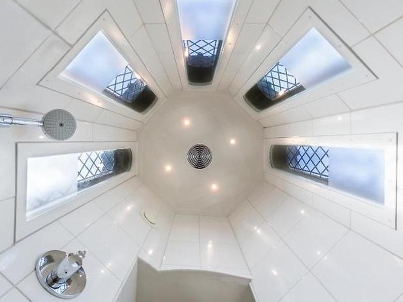 E684F115D92B3B9972EADC500A809237