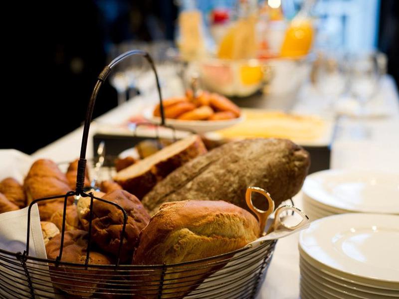 40502A1FE6A99516A26C7137C13D51D5