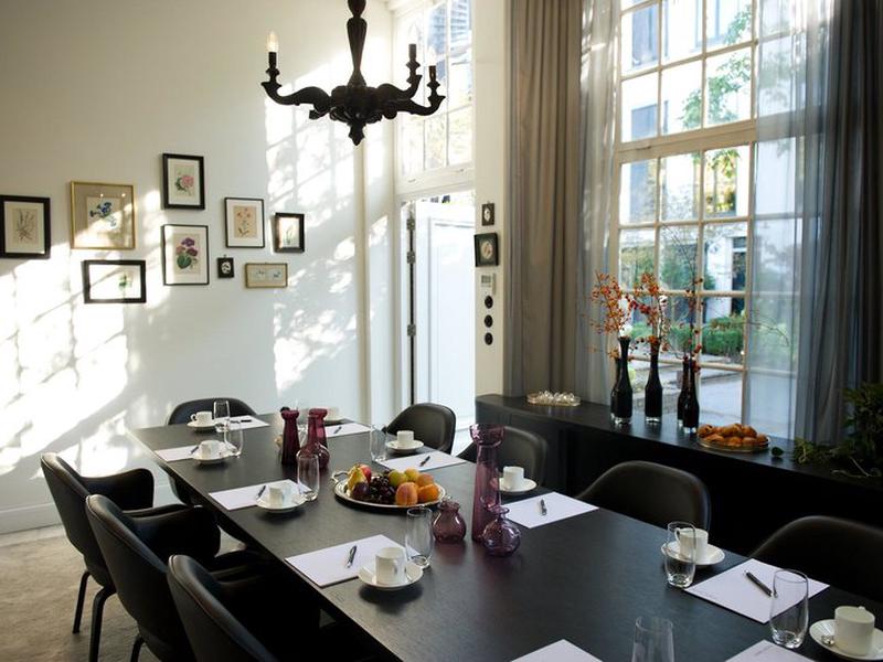 714585F85BF9A2FB73110CA06939D5E7