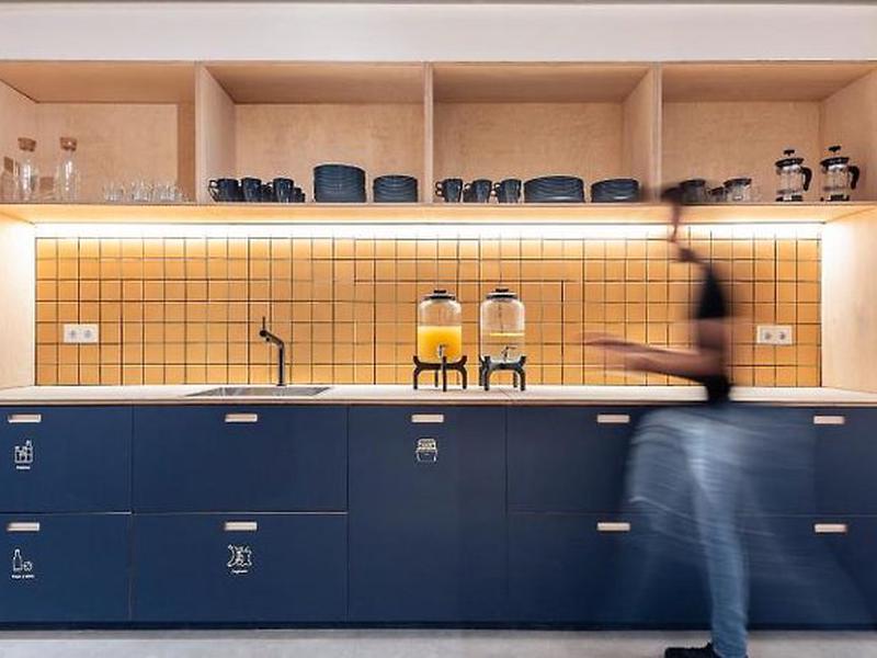 CFD8057A43A8E336098B682EF6EF8B4C