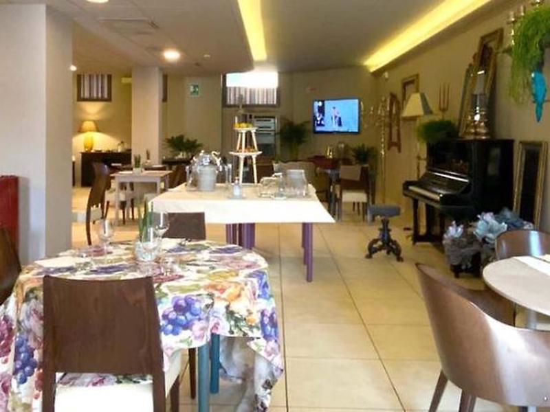 5A77B29CC4E3C3C7DED0CCF8E5EAF3AE