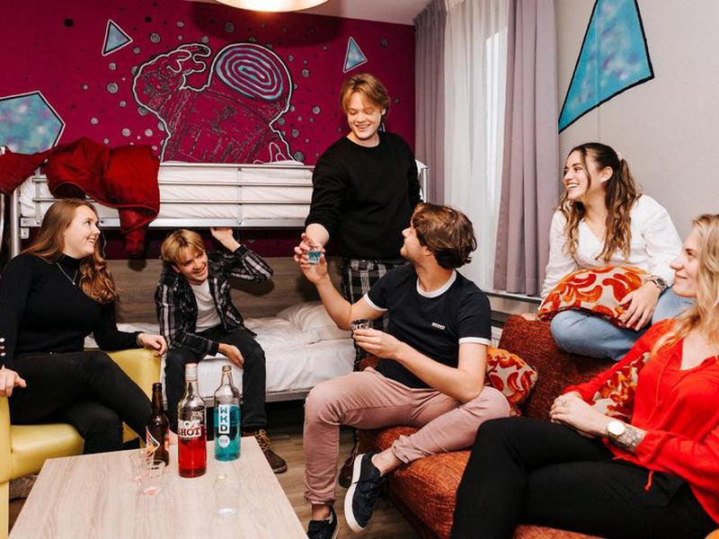 9A85FED5ACE8D49331944699CA8EA82A