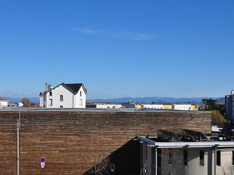 8E09959EF7ACC7883D8D1D081224A1D2