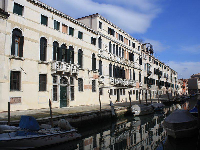 0957499C6B22B3CE20597E498ECC24BE