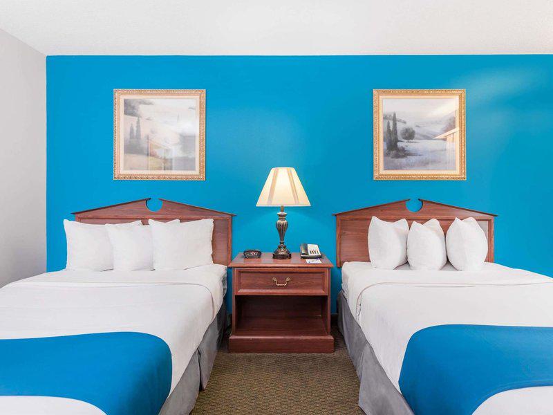 44718E2B9806F460958638EEFF8462E8