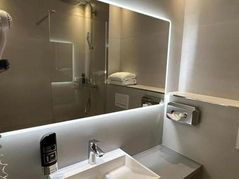 8E03832E11427DCCD7DAD8CB2188EC7C