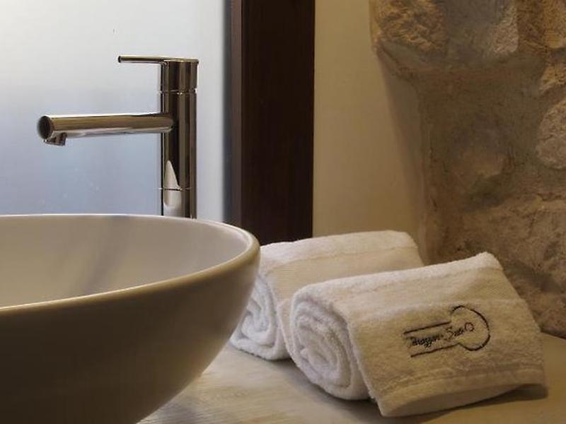 C5D9D384FAE5DD3FF867AEBF910E1F85