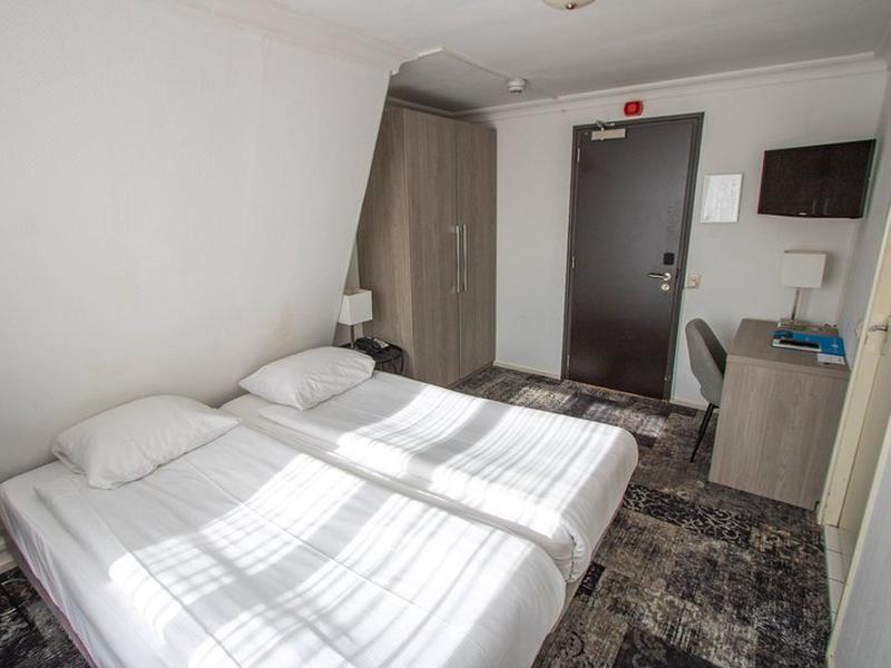 66577F5F9DFAAFEFDE58543D96DC5EBE