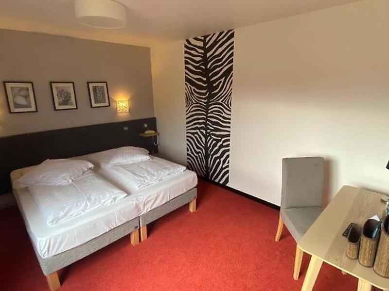 DAACD6532F8AA5176171BAB96D193C35