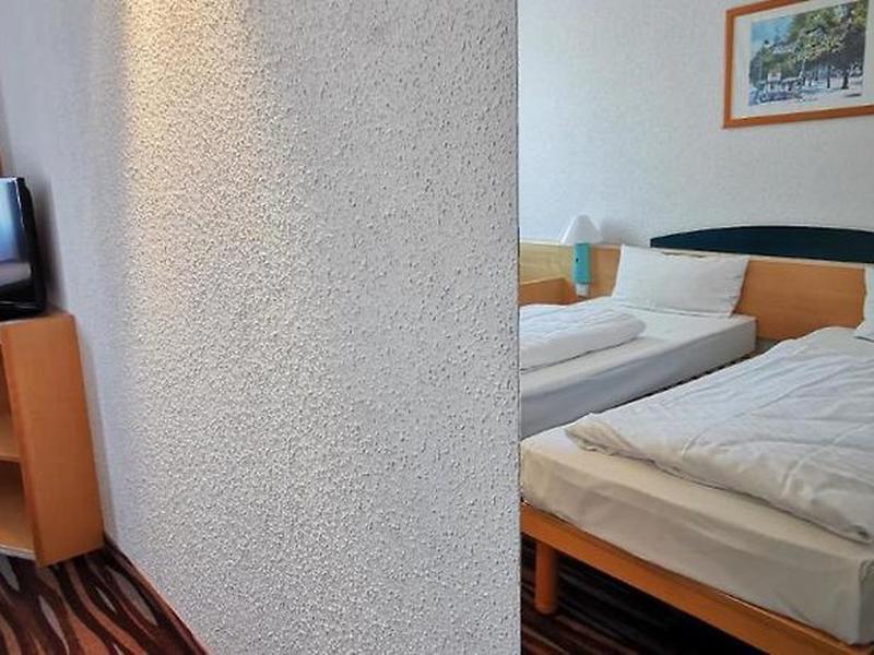 17BC150FE44A20D702387A28B3757F5A