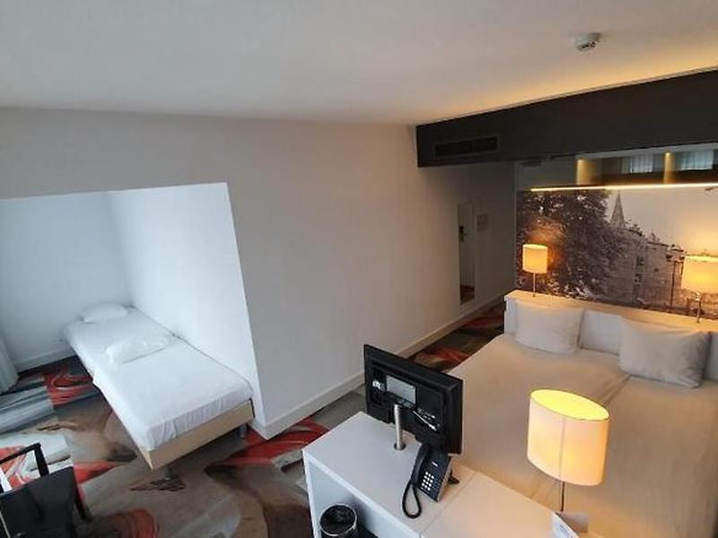 46A109D5F71379D094BB0D09C0A09155