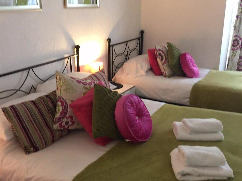 4289AF2F472053C12298FEED36391425