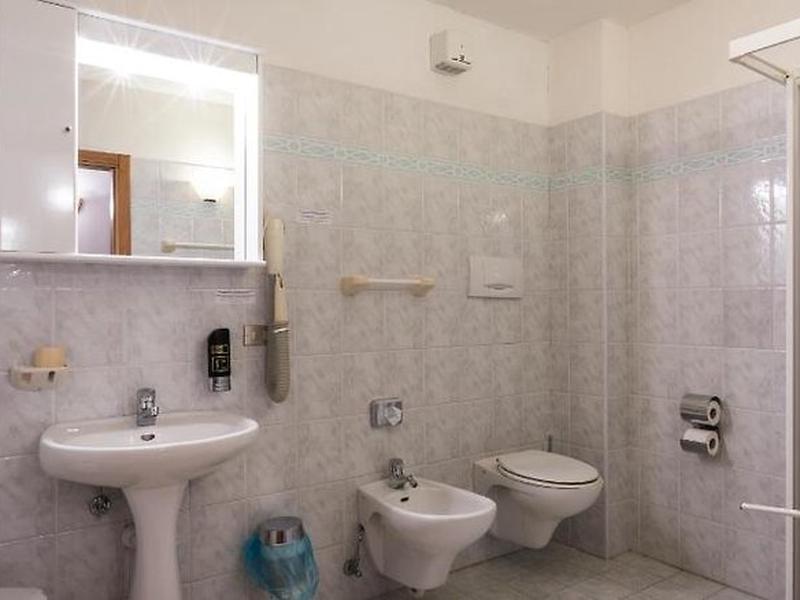 9FC03A625C84D87F5E6BF667B971B04D