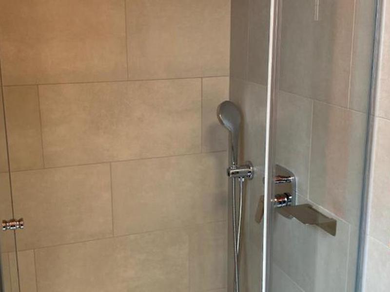 909E83C401100764694EE33DC2DE4B6F