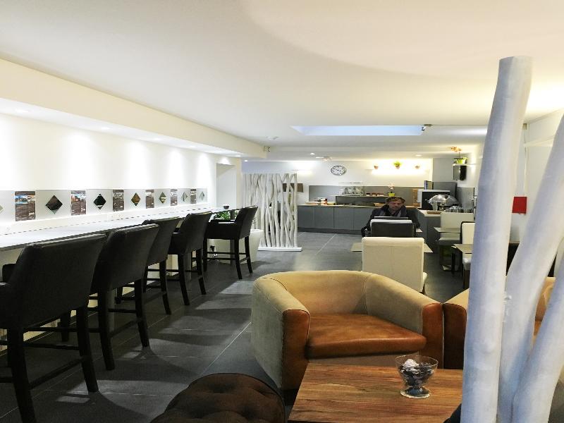 BC2EF48EC1932007B76974844AA1E76A