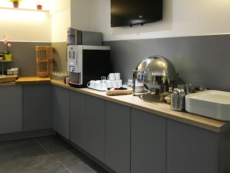 C4E3B0C9E187DF975E97220C39F408D6