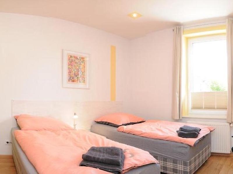 D306BE05328D06875DFFF9F22B9B9224