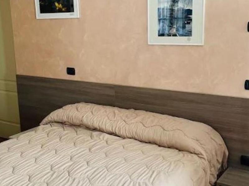 4FCA3E985C3A65C3C7D8D80B79D4E204