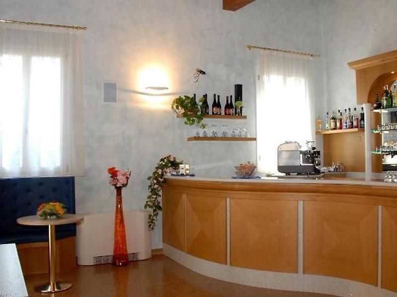 2E8180FEDDEC13D24C465EAD548AAAD2