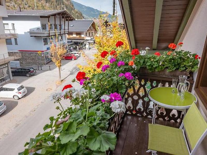 F65CE03D8578FEF2F121F4A414C7A0E5