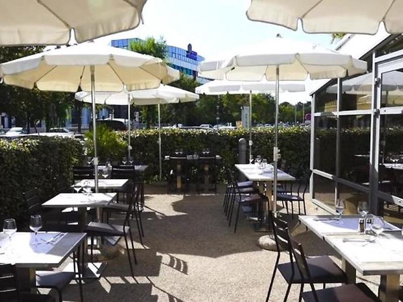 64B4BDECF470016DD4AADE6A0D058B33