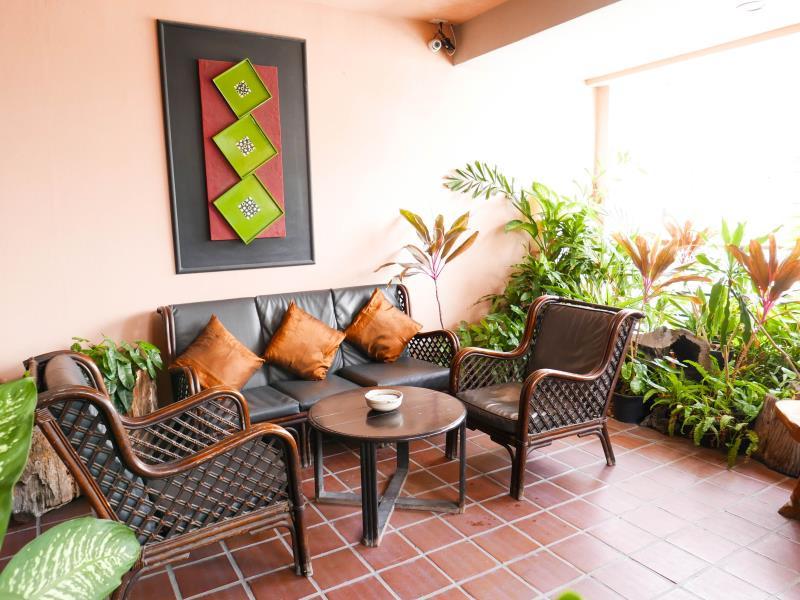 79AE7DB1F3D211B7BE5076A917B8FC36