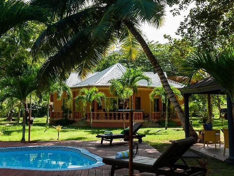 98DF7EEFAEA1164B50E7460C1E59A59A