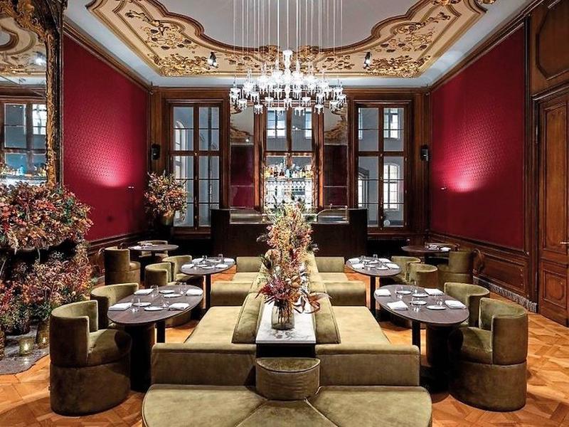 Sapphire House Antwerp, Autograph Collection