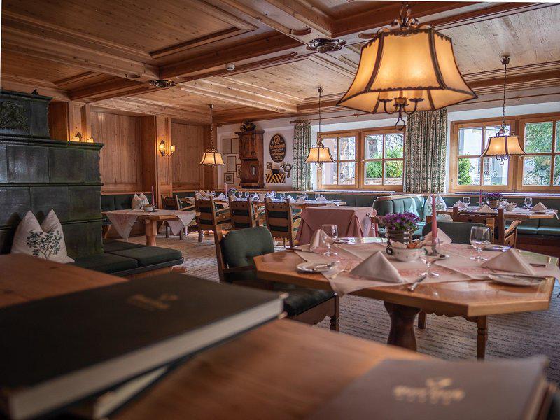 B215DAC27E1A0910956D7C51999C06AA