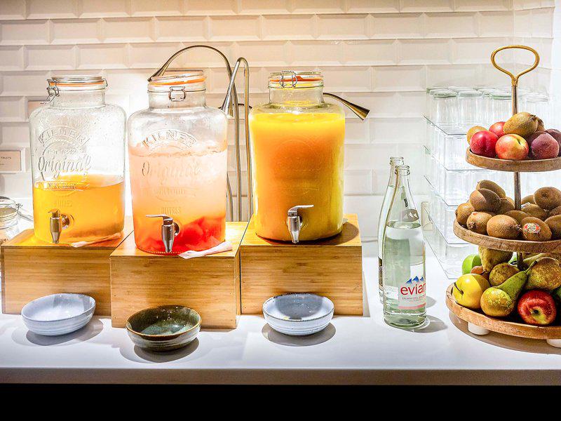 8FF1857F9BA19A3C2B2CB4027010139A