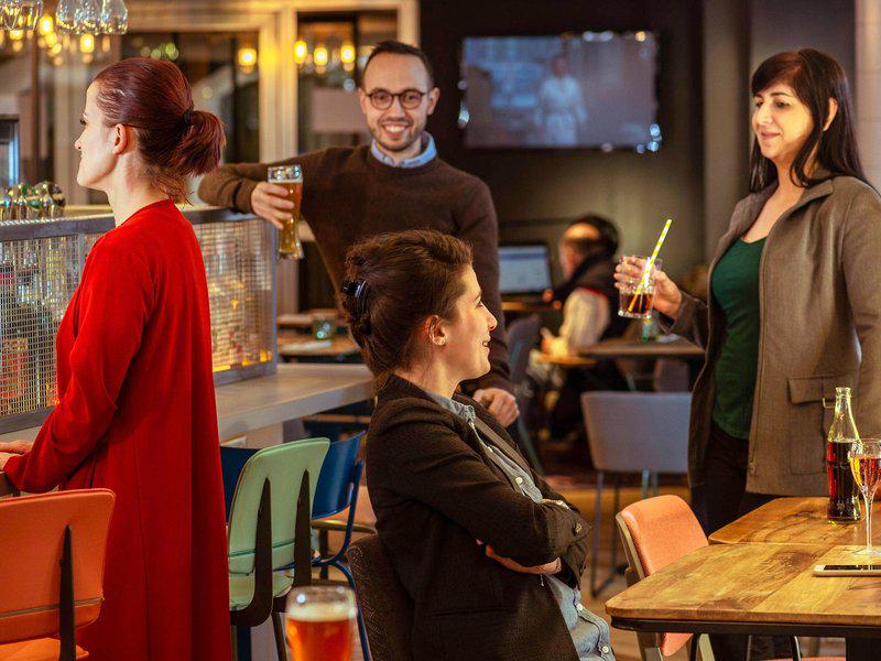 BDD485E745176A5CC353BF9EB1838B06