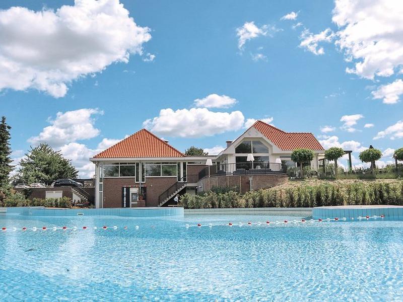 B73E82DF45722AB35E27FFF66BF0DD82