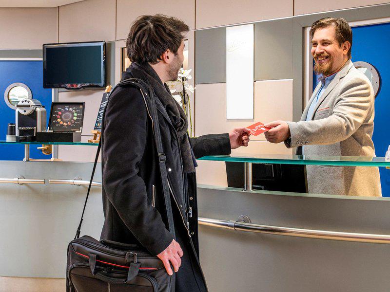 085B4ADE8CDC17429FAAFFDAAD5D0114