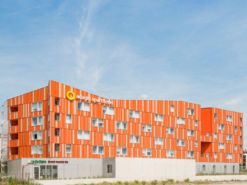 453C86B0F4E3E9934F3CD83D113C717C