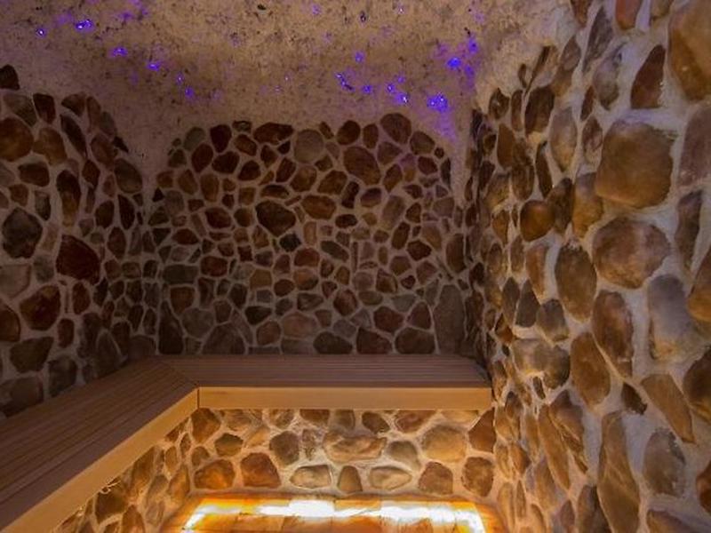 92AB1129C83A95A7B26E21231C09996A