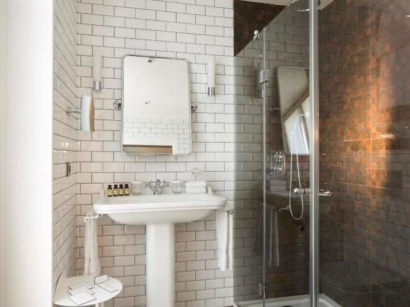 549AFB70AC61DAD09AA03CF63B9C5504