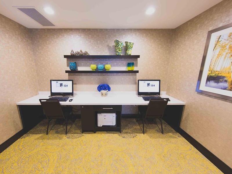 387D087EEE8DC0681B92E6C06DEB6E03