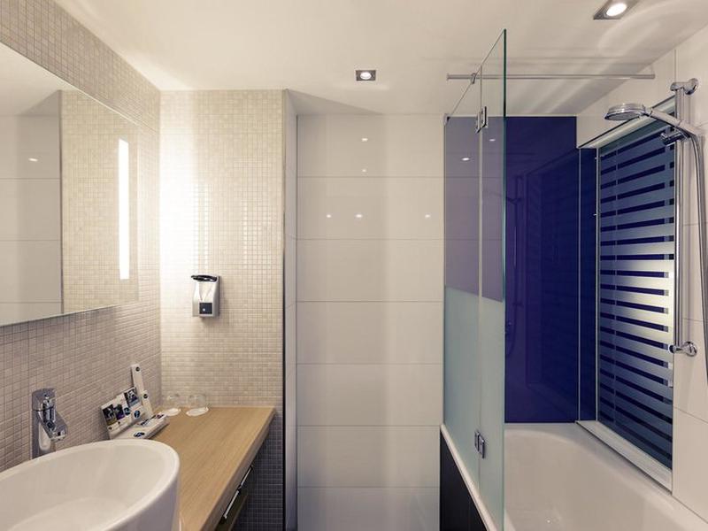 BB14FB4AF4EEA01287AC96AE8F6ED95A