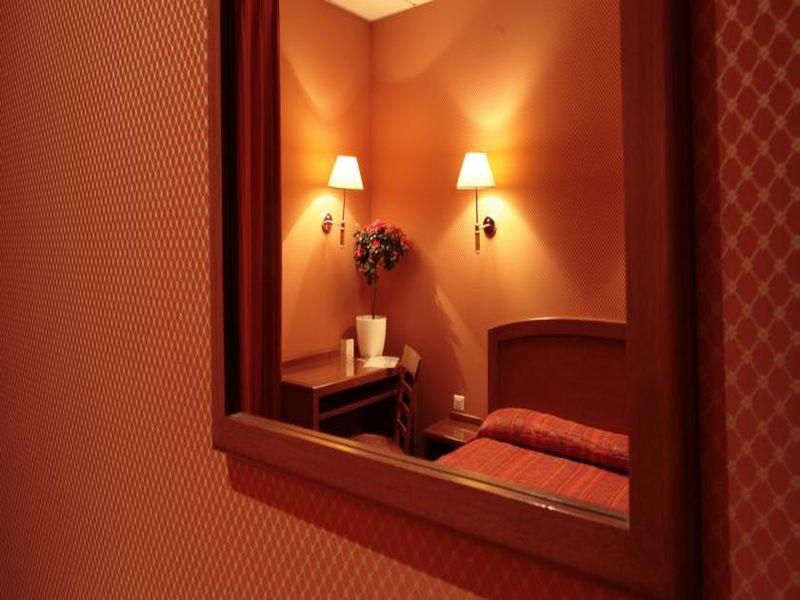 2EA25E4ED988D4F7131A357047A6C566