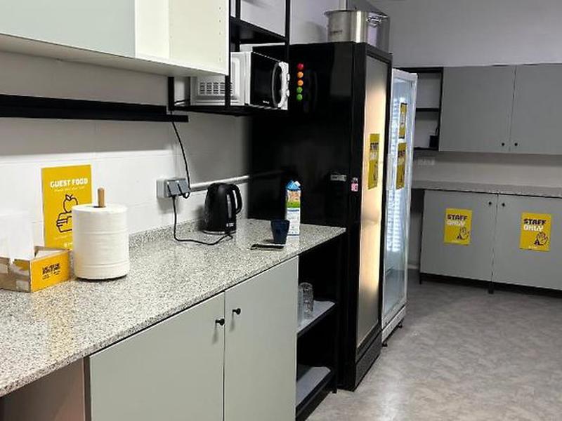 8242D94896D77DA30B86B08F1419BDB6