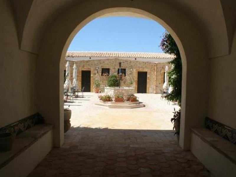 11476F401E750978BEEEA80D08A36090